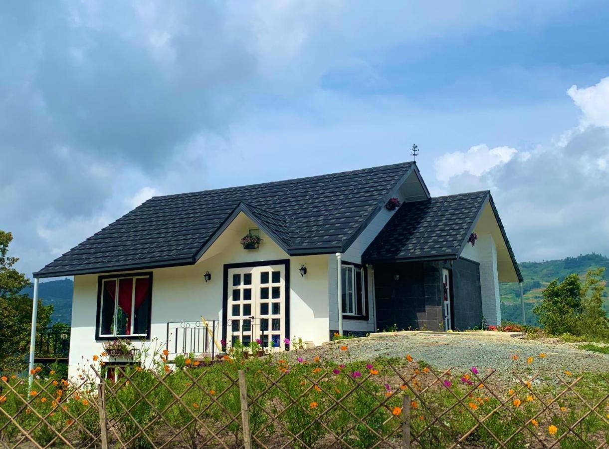 Hounon White Chimney Cottage Ranau Bagian luar foto